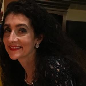 Meet your Posher, Elizabeth